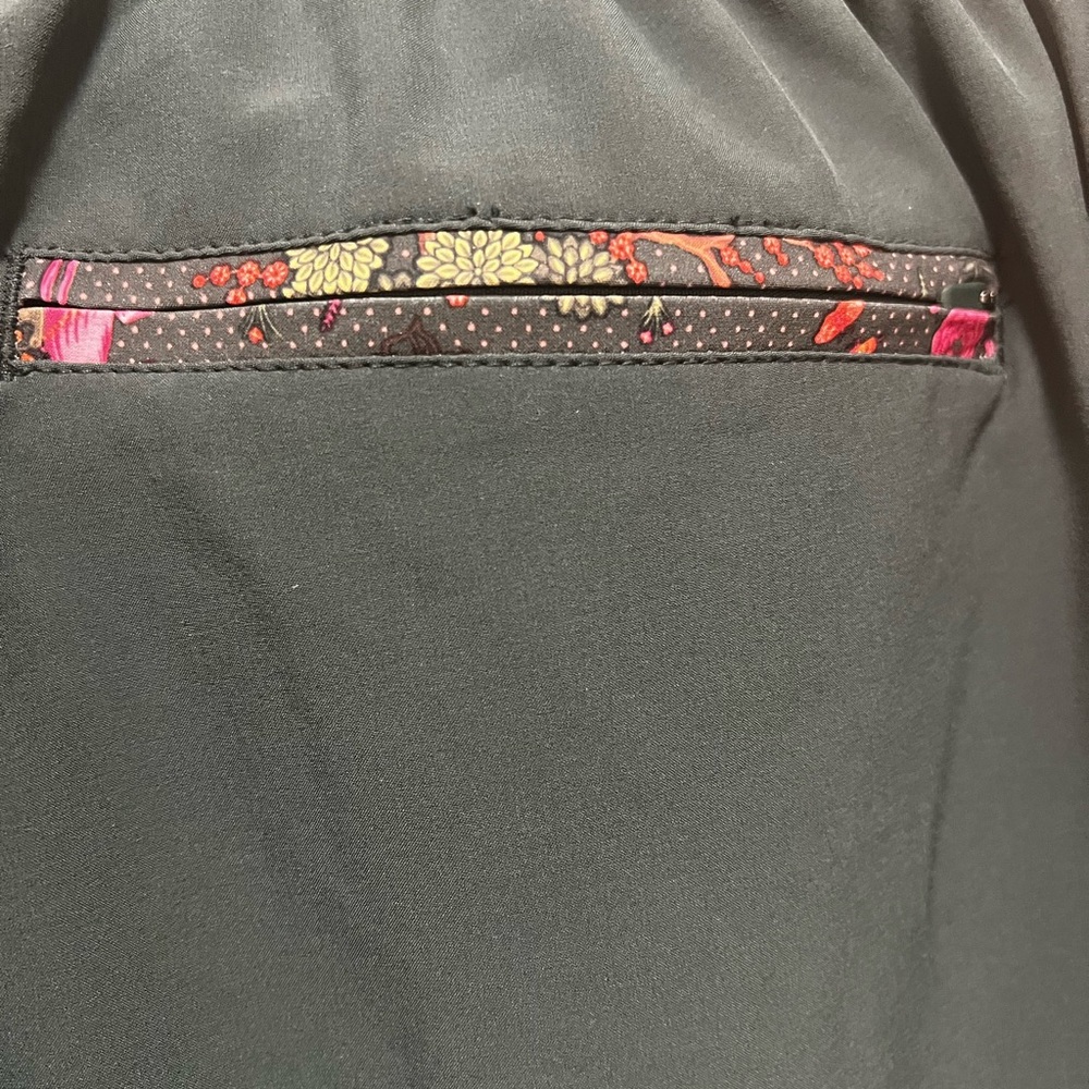 PUMA x LIBERTY Floral Green Gables Printed Women's Track Pants - Picture 6 of 8